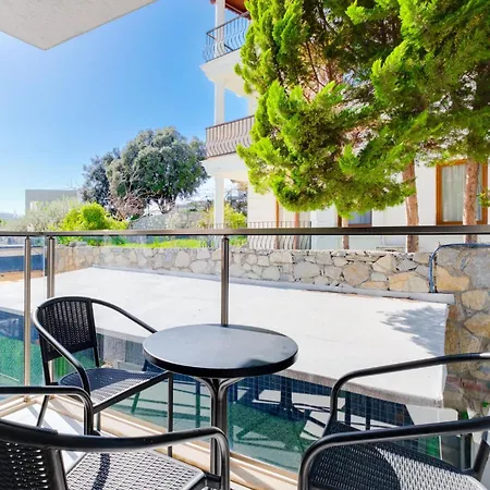 With Balcony Shared Pool Near Beach * Gümbet